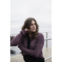 Książka Soothing Stitches: Knits for a Quiet Mind, Pauliina Kuunsola (Laine Publishing)