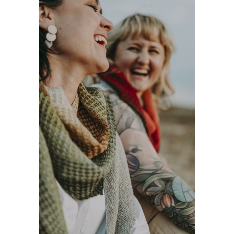 Książka Seasons of Stitches, Justyna Lorkowska (Laine Publishing)