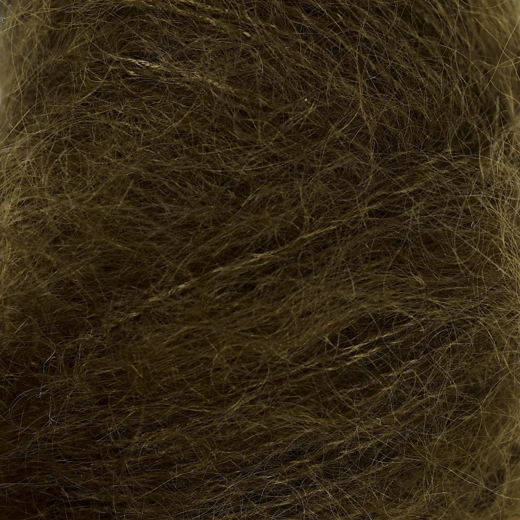 SoftSilkMohair_Olivenbrun_Closeup.webp