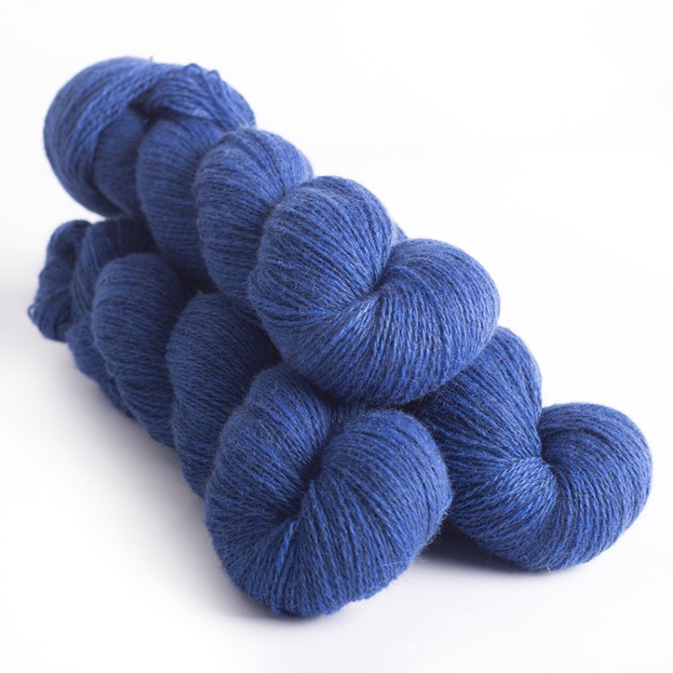 21_mYak_Skein_HEALING BLUE_lace.jpg