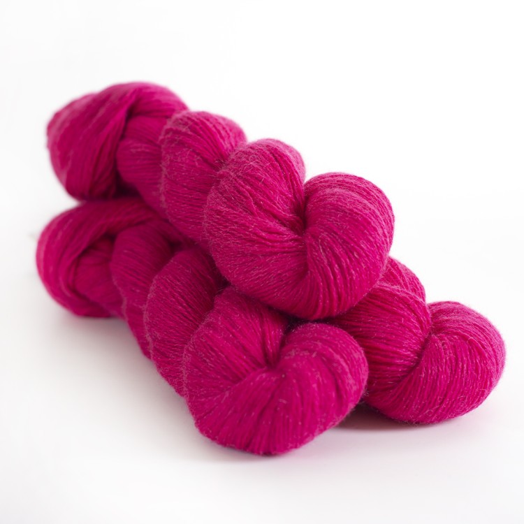 23_mYak_Skein_Sweet Kiss_lace.jpg