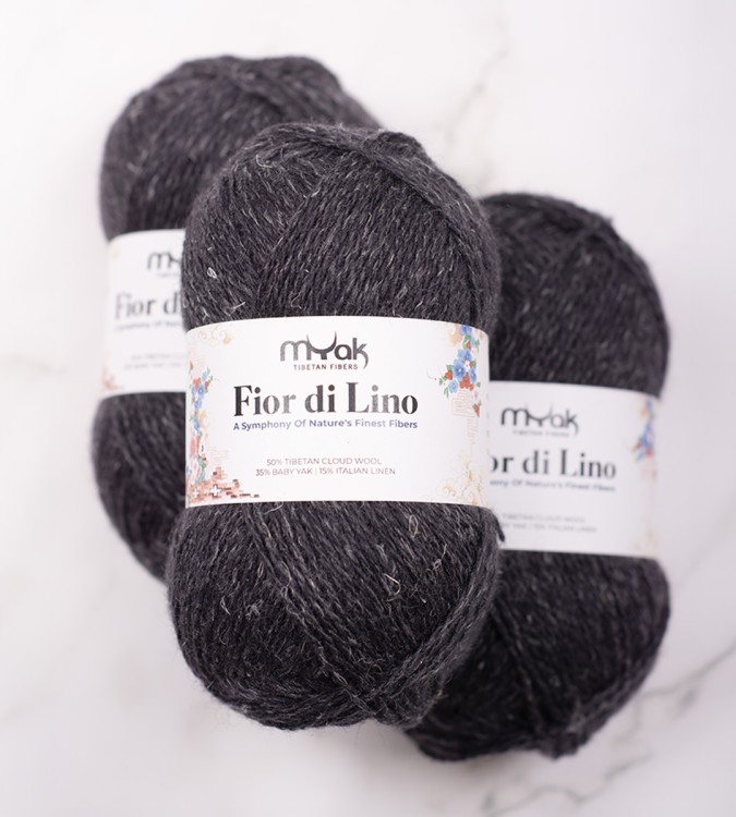 04_mYak_Yarn_Fior di Lino_Graphite_Post_01.jpg