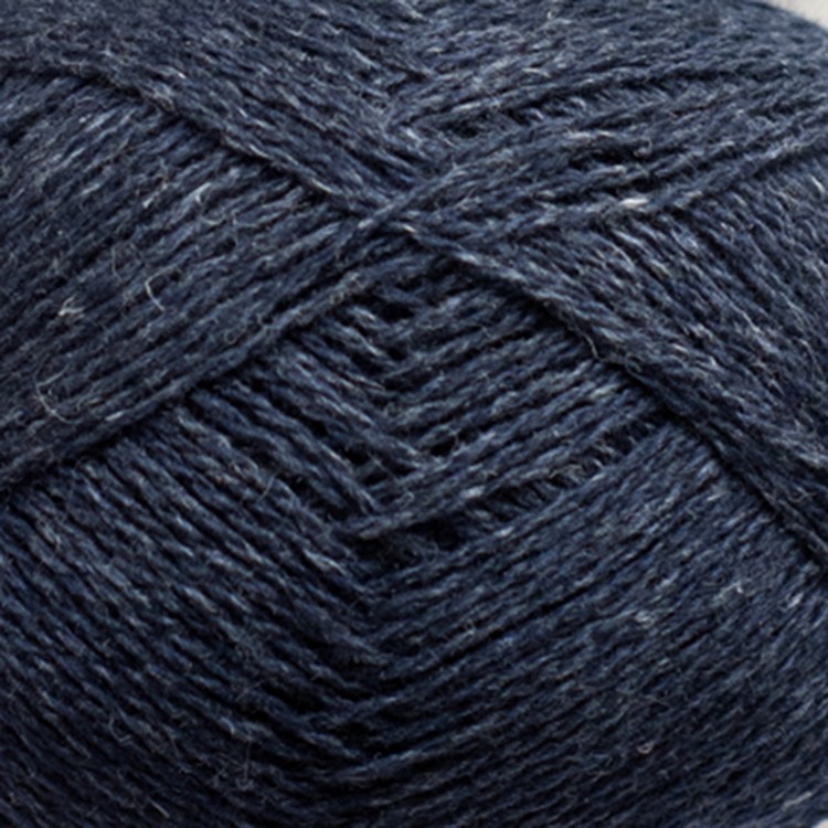 MYAK_Yarns_Fior di lino_Baltic Sea_05_M.jpg