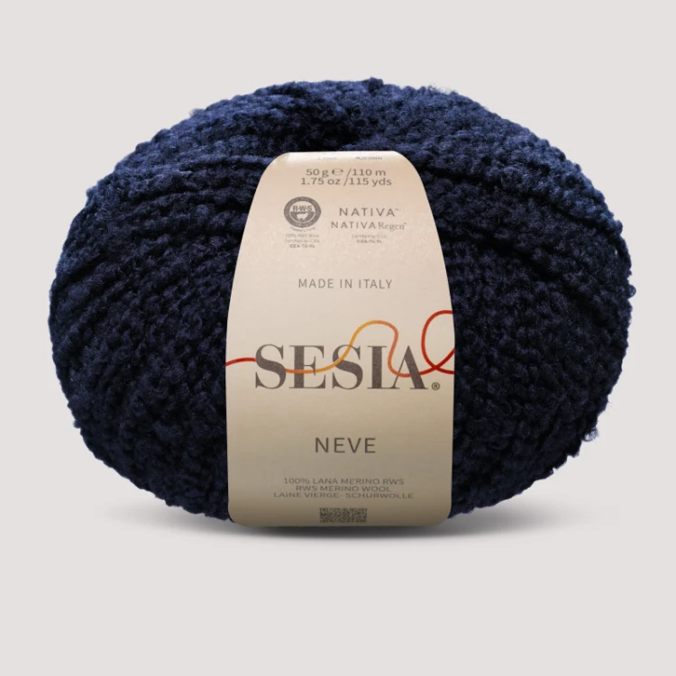 Neve Sesia – puszysta strukturalna włóczka ze 100% merino kolor granatowy 0884