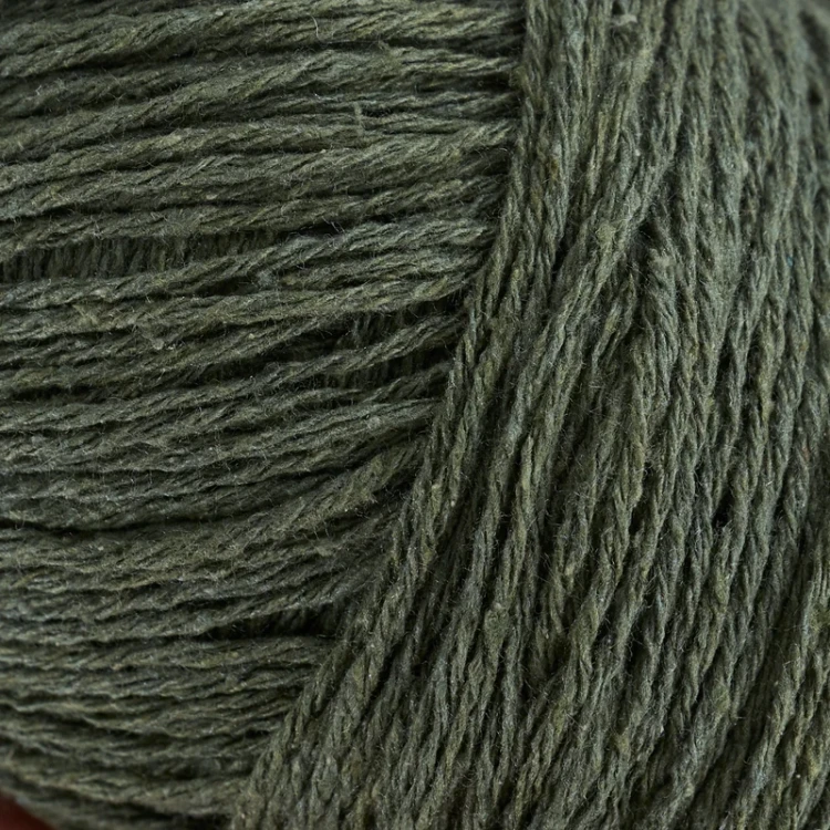 Włóczka jedwabna Pure Silk Knitting for Olive kolor Bottle Green ciemny zielony