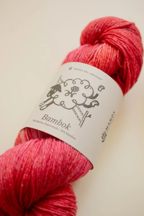 Włóczka Bambok Manos del Uruguay kolor Rouge - ręcznie farbowane merino z bambusem, motek 100 g