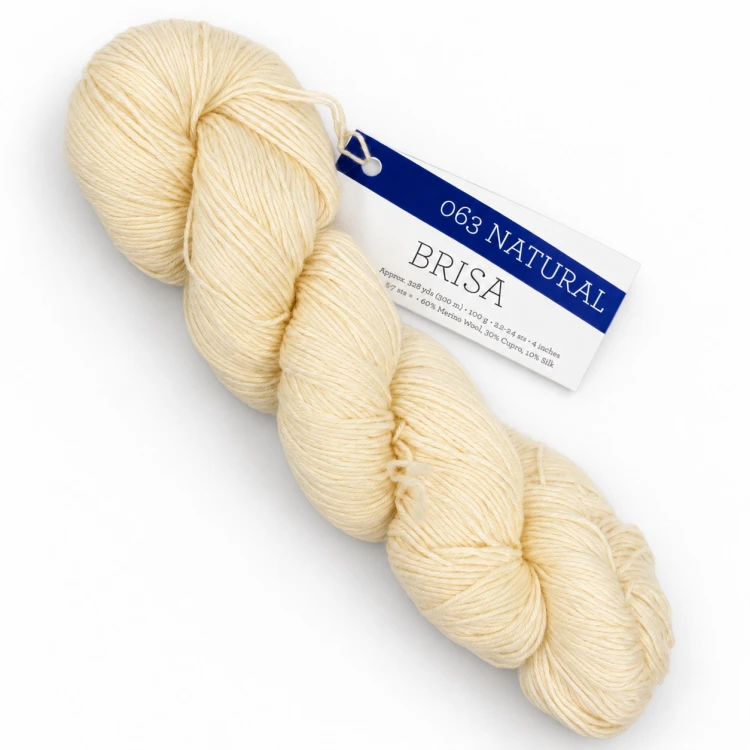 włóczka Malabrigo Brisa kolor Natural merino jedwab cupro 300 m w 100 gramach
