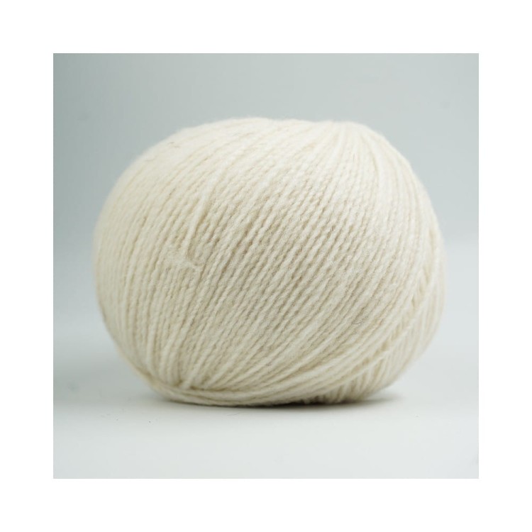 Włóczka Cautiva Natural (Wooldreamers)