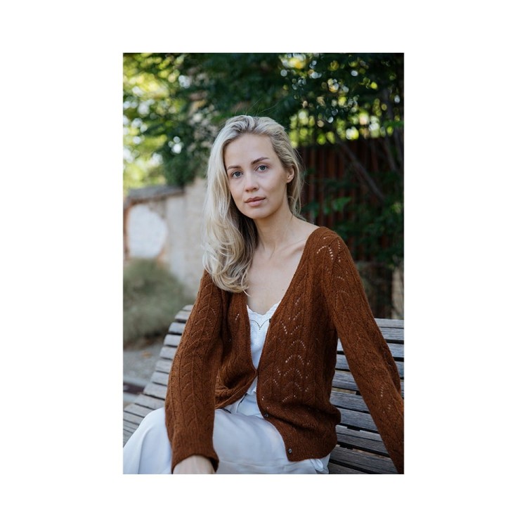 Książka Memory Lane: Embellished Knits to Cherish, Claudia Quintanilla (Laine Publishing)